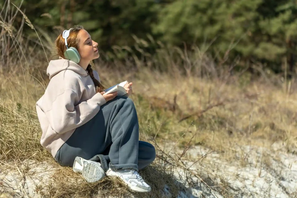 Why setting digital boundaries supports mental health – taking time to unplug and recharge